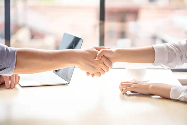 旅游景点一年多少人民币